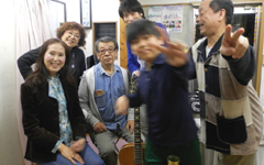 ���y�V��