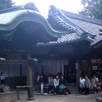 ��R�� ����