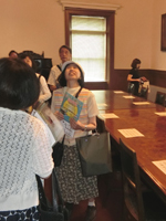 ���V���}����