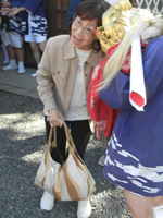 ��h�_�� ���q��