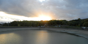 ���� �V���r