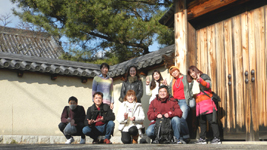 �����{��