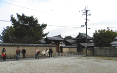 �����{��