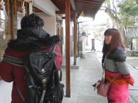 �Q����s ����_��