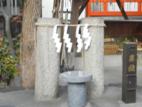 �Q����s ����_��